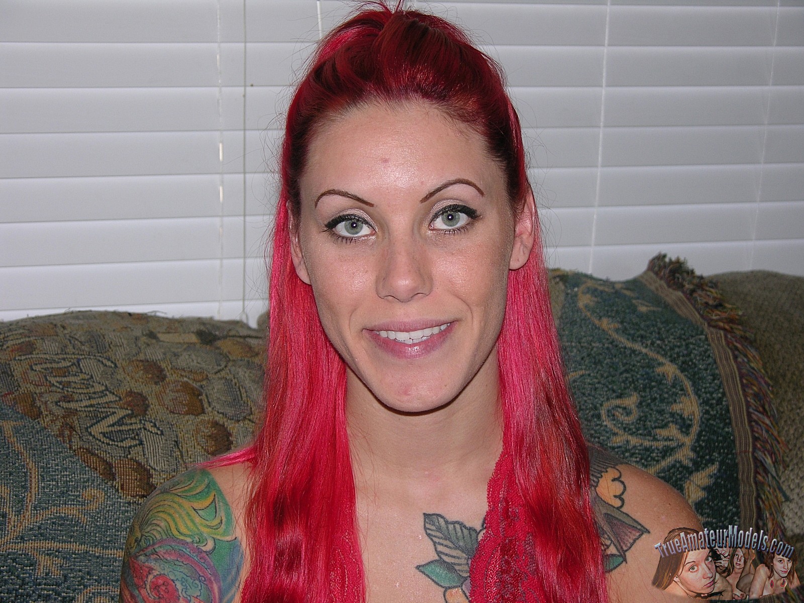 Tattooed Amateur With Red Hair Spreads Her Ass 40480 Hot Sex Picture pic
