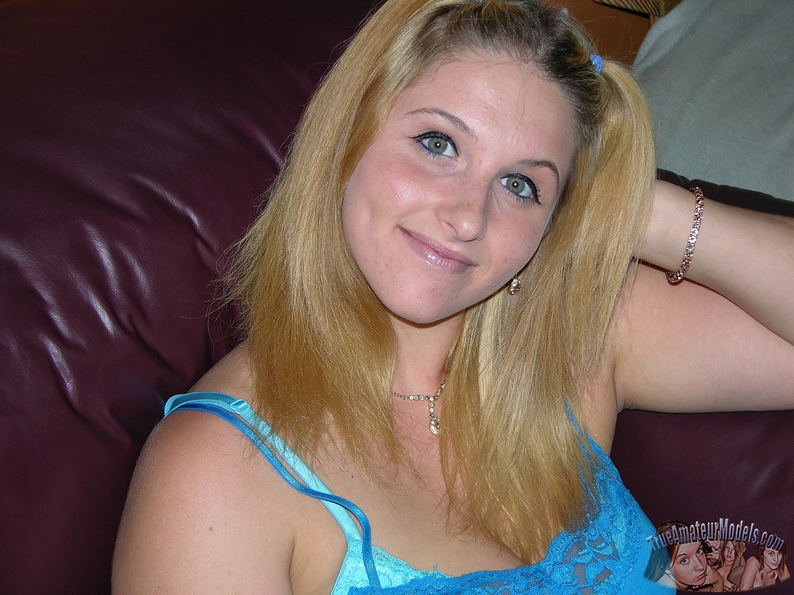 Big Breasted Blonde Amateur Girl 115346
