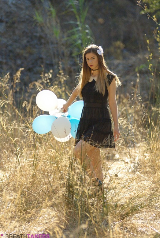 Stella Cox - Pretty Balloons - BreathTakers