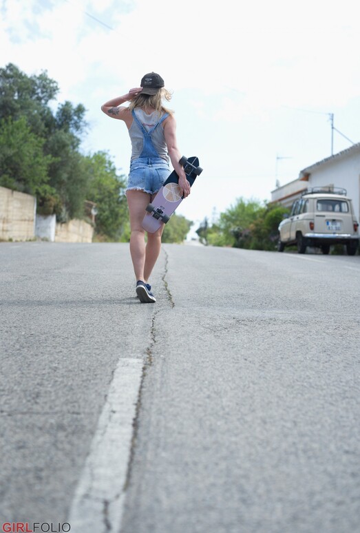 Pippa Doll - 'Rad' Skater Girl - Girlfolio