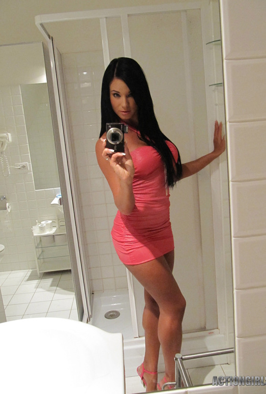 Ashley Bulgari Bathroom Selfies