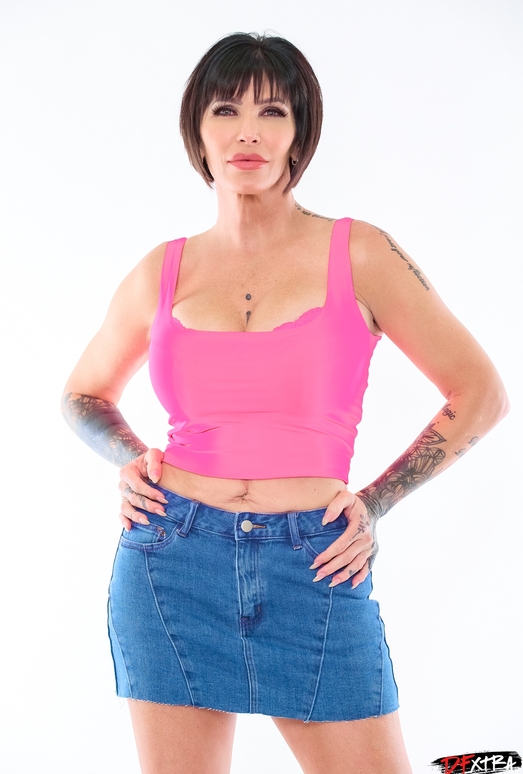 Busty MILF Shay Fox Gets Whatever She Wants - DogFart