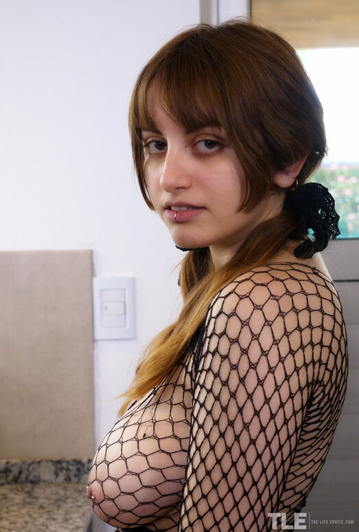 Arya - Organic Tea 1 - The Life Erotic