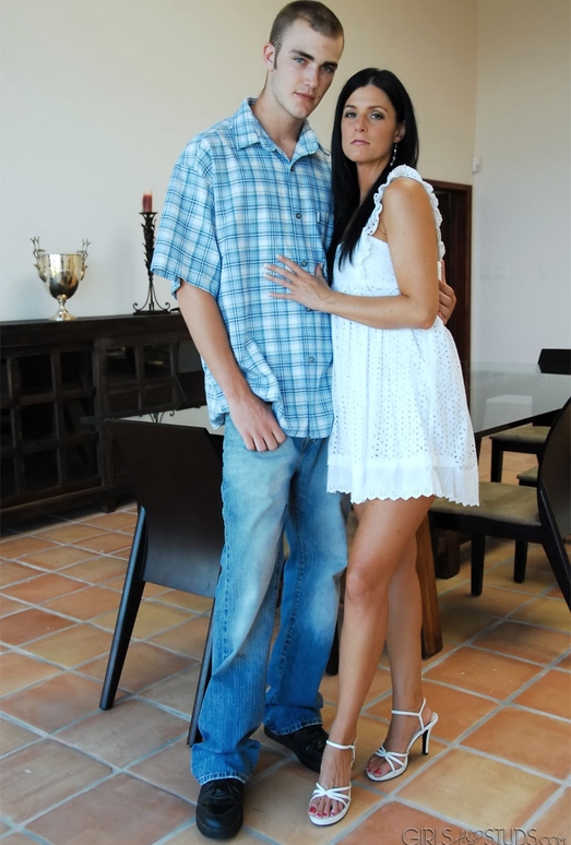 Christian Wilde & India Summers - Girls and Studs