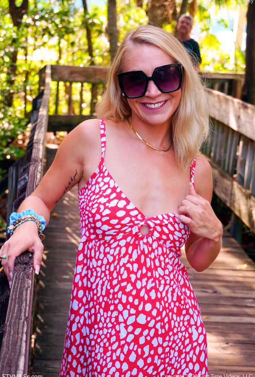 Ally - Kinky Beach Babe - FTV Milfs