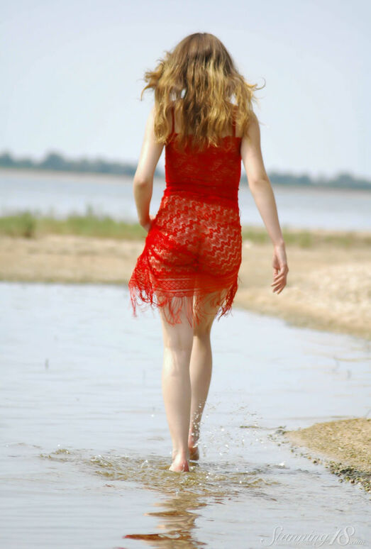 Eivor H - Eivor - A Sunny Day - Stunning 18