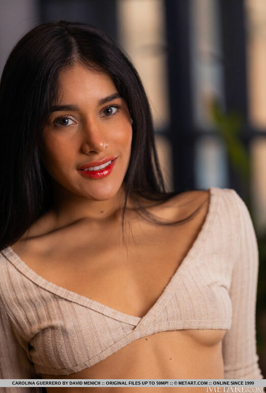 Carolina Guerrero - Pout Perfect - MetArt