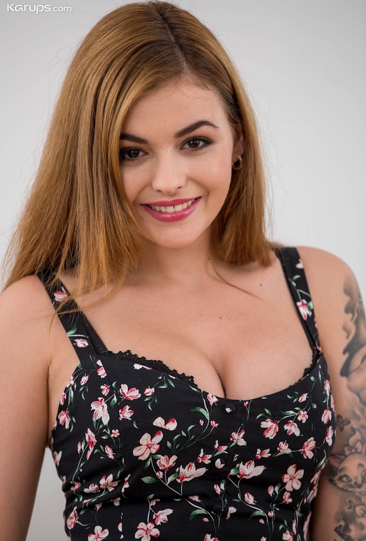 Lara Duro - Karup's Private Collection