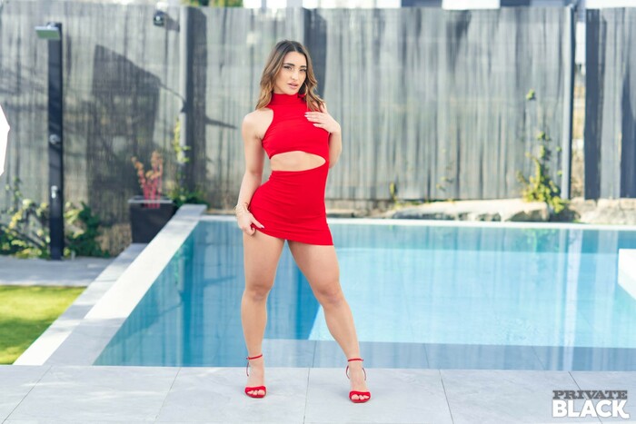 Sara Diamante Wants some Cum in Her Ass After Anal Sex