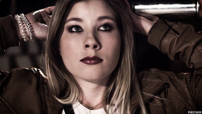 Adriana Chechik, Vienna Rose - Booked - Adult Time