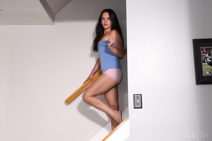 Daisy Pheonix - Upsy Daisy - ALS Scan