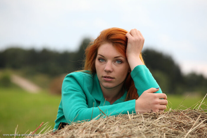 Amber A - Errotica Archives