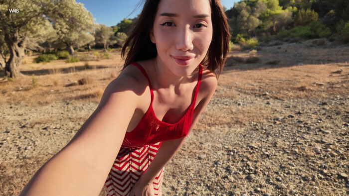 Layla Scarlett: Alone In The Olive Grove - Watch4Beauty