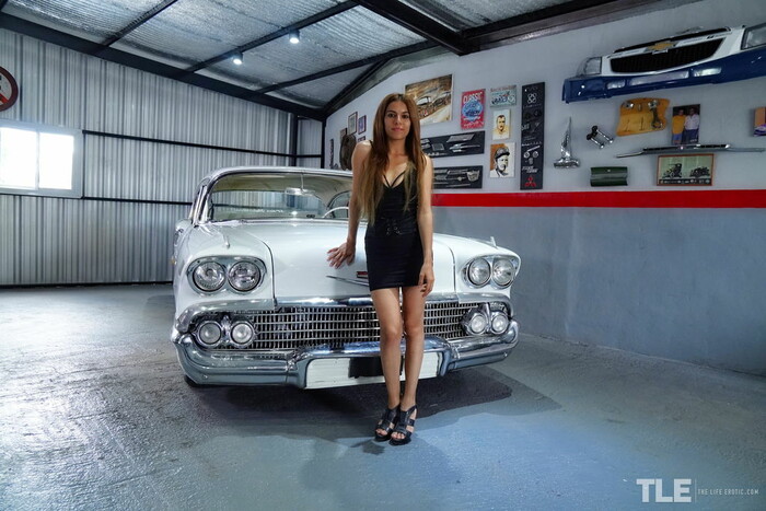 Paloma D - In Driver 1 - The Life Erotic