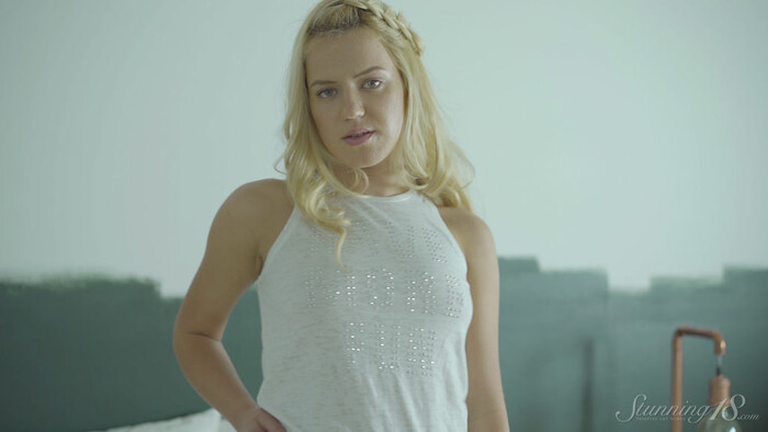 Katherine - Golden Desire - Stunning 18