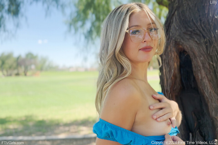 Lilly - Naughty Blues - FTV Girls
