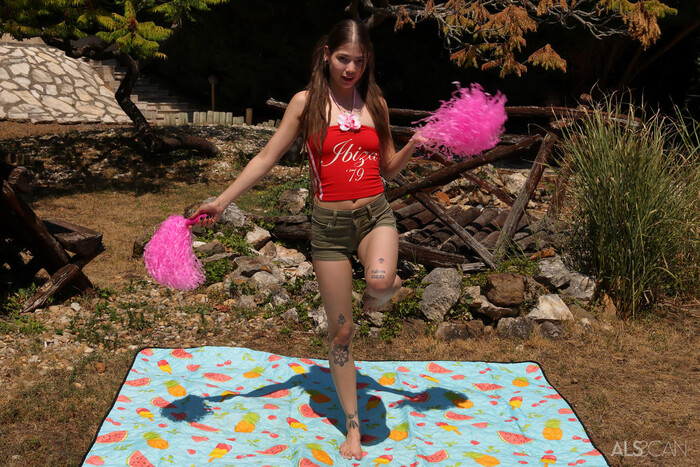 Megan Love, Sooky Sin - Pom Pom Away - ALS Scan